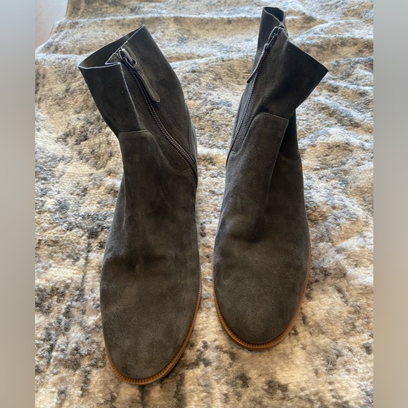 CASLON Susana Charcoal Gray Suede Bootie - Picture 4 of 5